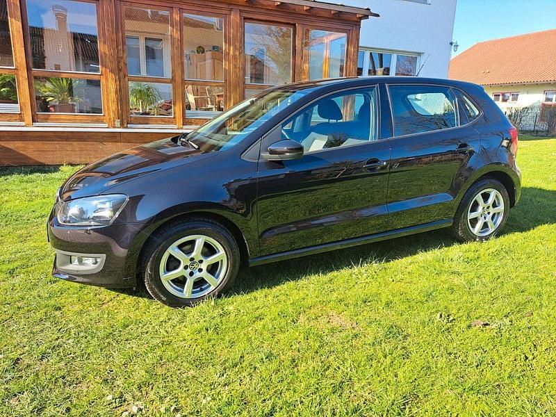 Second-hand VW Polo 90 CP (66 kW) 2013 Negru Hatchback