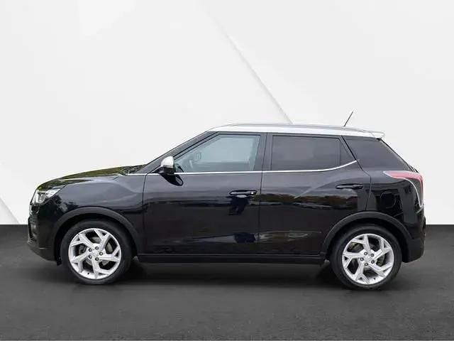 Gebraucht SsangYong Tivoli 163 PS (119 kW) 2022 Schwarz SUV