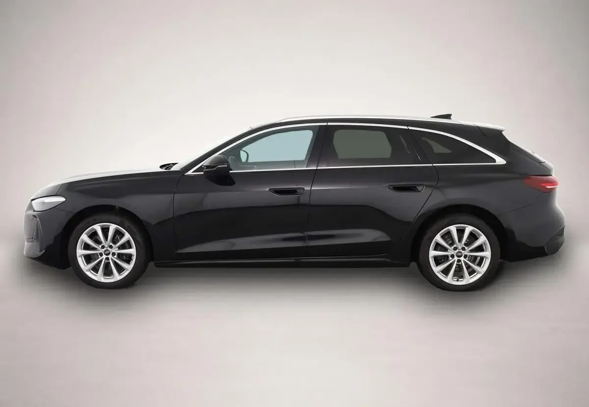 Gebraucht Audi A5 Ambiente 204 PS (150 kW) 2025 Manufacturer Kombi