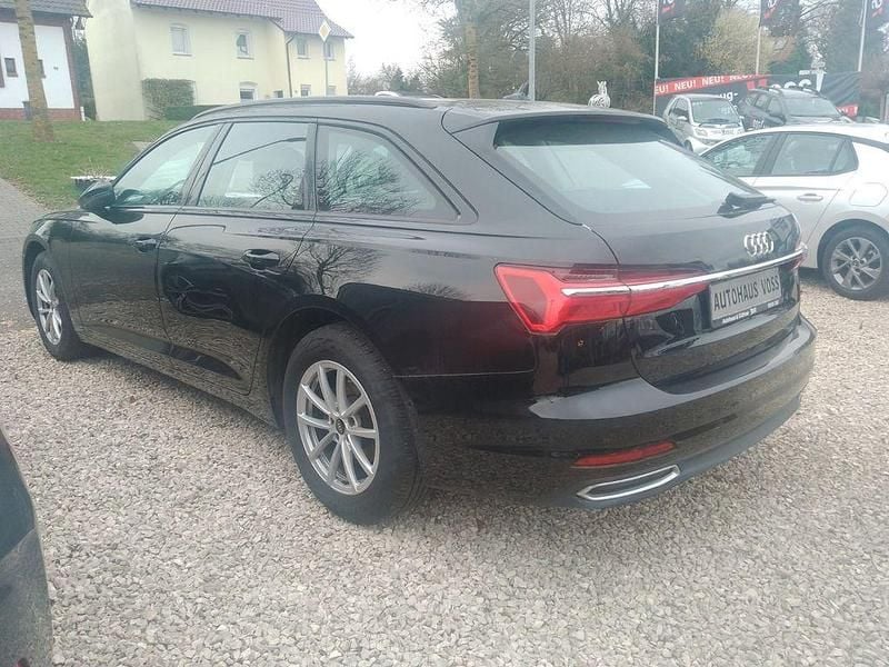 Gebraucht Audi A6 Basis 204 PS (150 kW) 2023 Schwarz Kombi