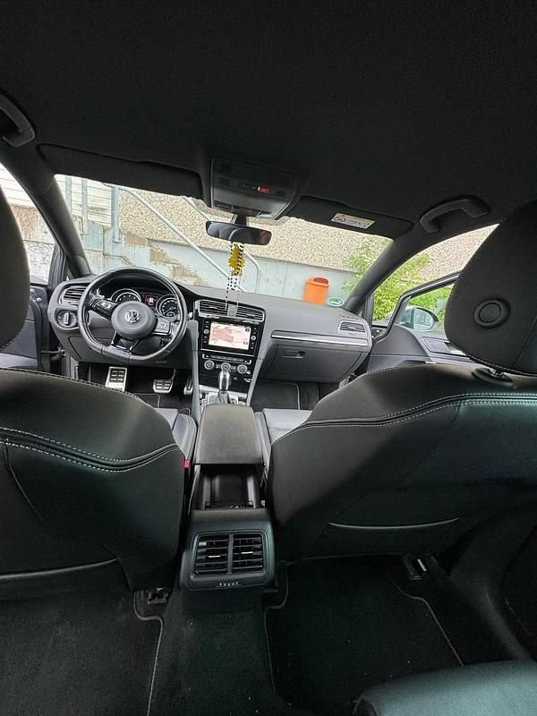Gebraucht VW Golf VII 300 PS (220 kW) 2019 Grau Limousine