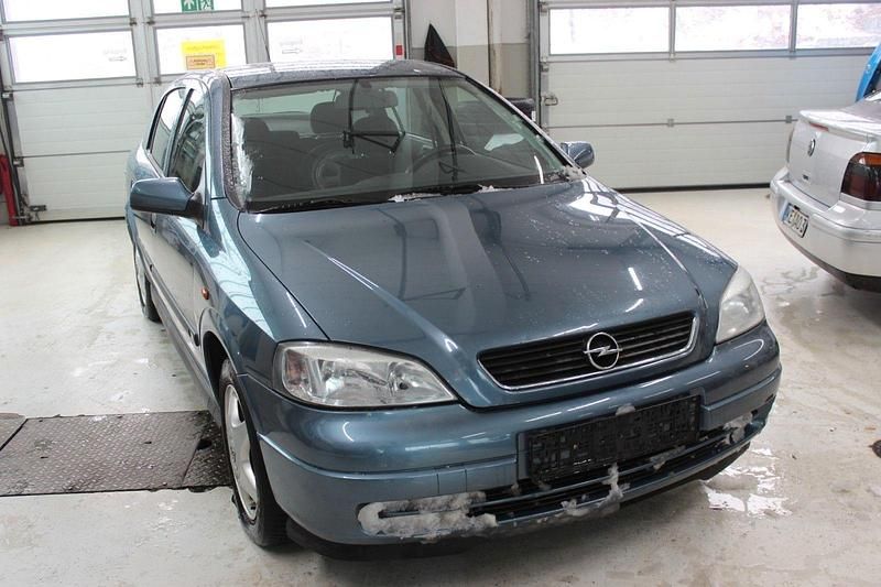 Gebraucht Opel Astra Elegance 101 PS (74 kW) 1998 Blau Limousine