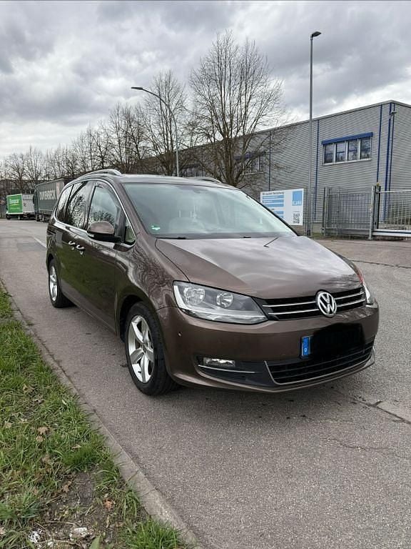 Gebraucht VW Sharan Highline 150 PS (110 kW) 2011 Braun Van / Kleinbus