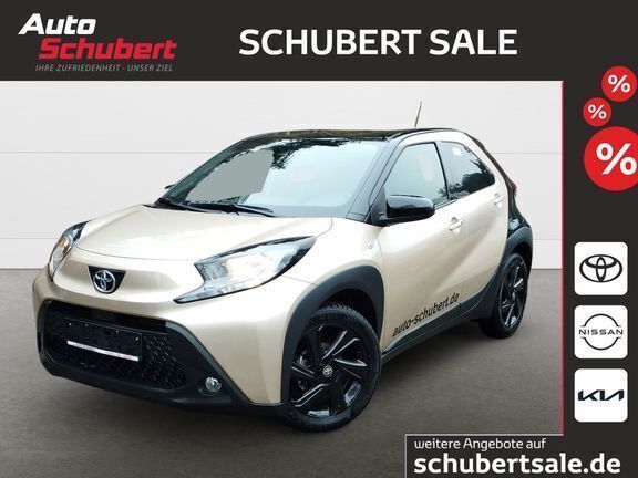Beige Gebraucht 2024 Toyota Aygo Pulse Kleinwagen | 15.980 € (Guter Preis) - Bild 1/3