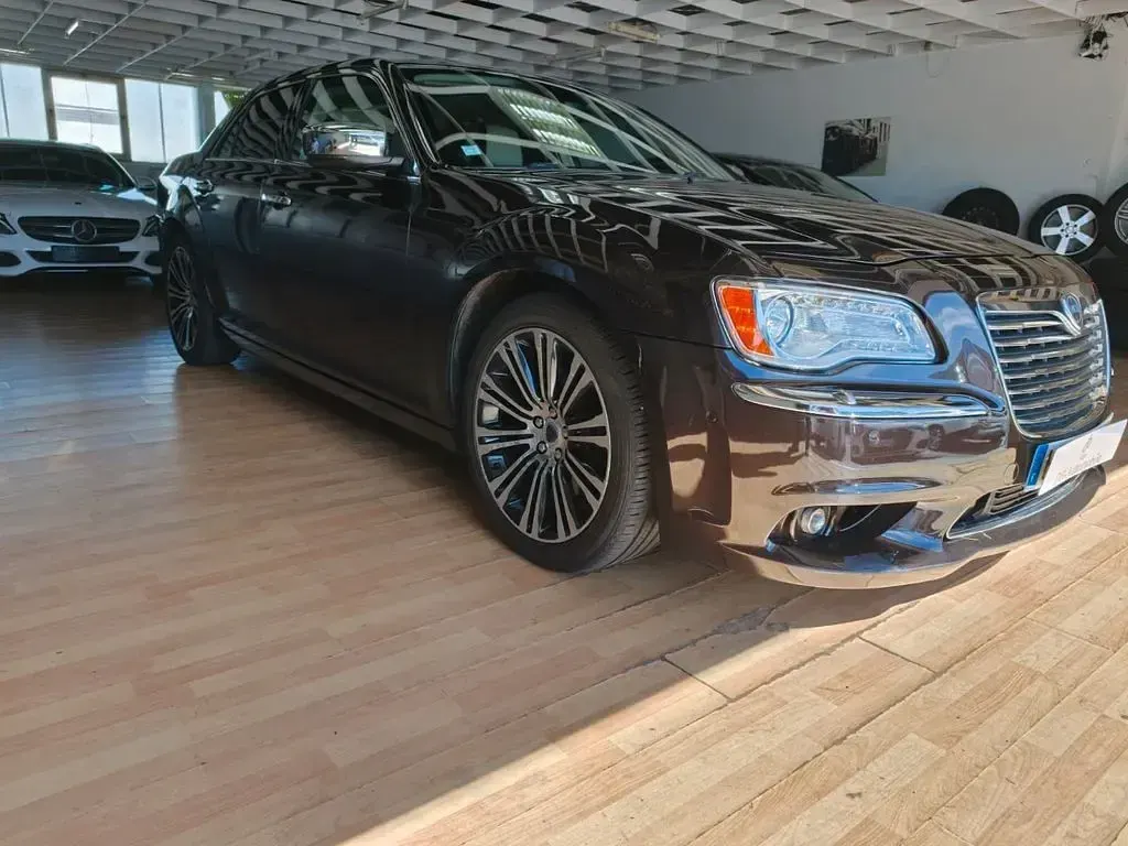 Gebraucht Lancia Thema 239 PS (175 kW) 2013 Braun Limousine