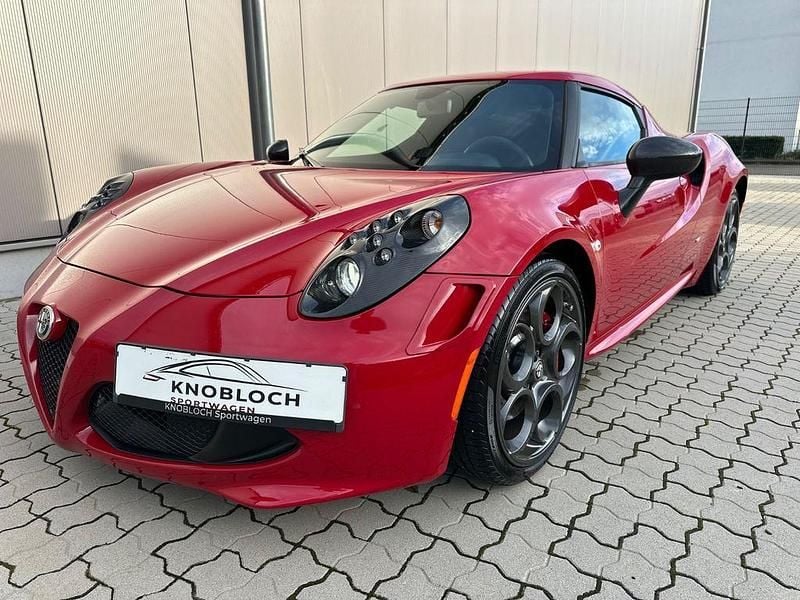 Rot Gebraucht 2014 Alfa Romeo 4C Coupé | 72.870 € - Bild 1/4