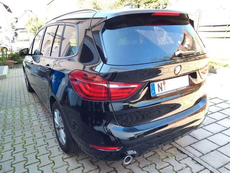 Gebraucht BMW 218 Sport Line 140 PS (102 kW) 2018 Schwarz Kombi