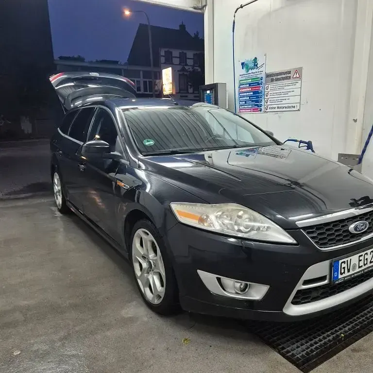 Usado Ford Mondeo Ghia 175 CV (128 kW) 2009 Negro Berlina