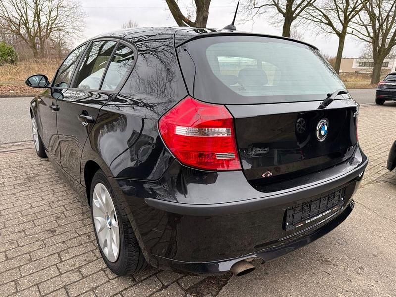 Gebraucht BMW 116 Advantage 122 PS (89 kW) 2009 Schwarz Kleinwagen