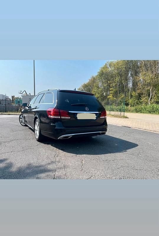 Gebraucht Mercedes E350 AMG line 258 PS (189 kW) 2016 Schwarz Kombi