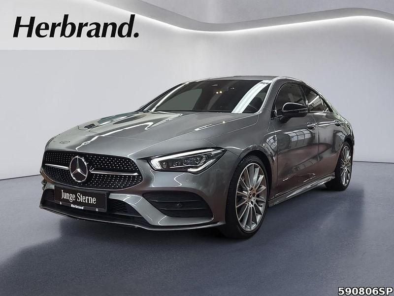 Metalliclack mountaingrau Gebraucht 2022 Mercedes CLA250 AMG line Limousine | 38.990 € (Fairer Preis) - Bild 1/4