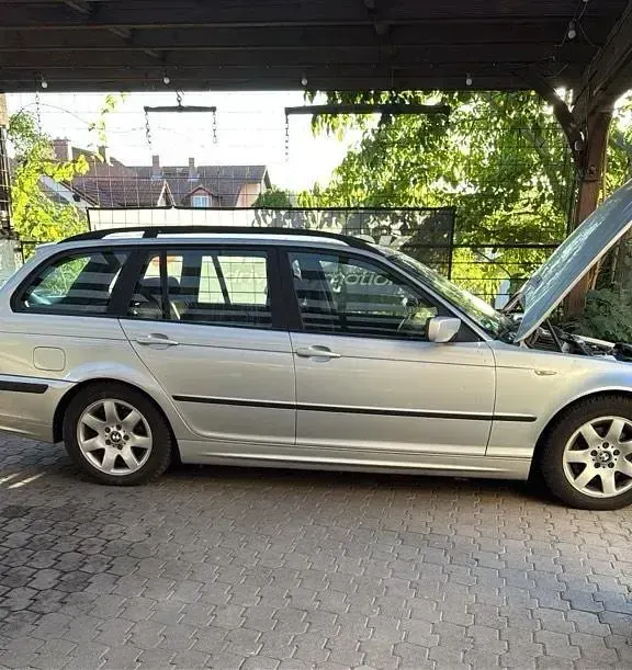 Gebraucht BMW 320 150 PS (110 kW) 2002 Silber Kombi