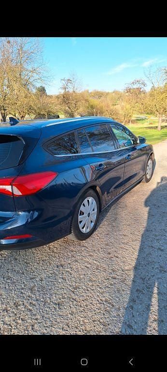Gebraucht Ford Focus Trend 120 PS (88 kW) 2020 Blau Limousine