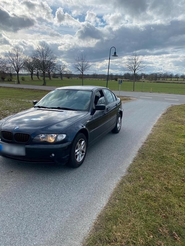 Gebraucht BMW 316 116 PS (85 kW) 2005 Blau Kleinwagen