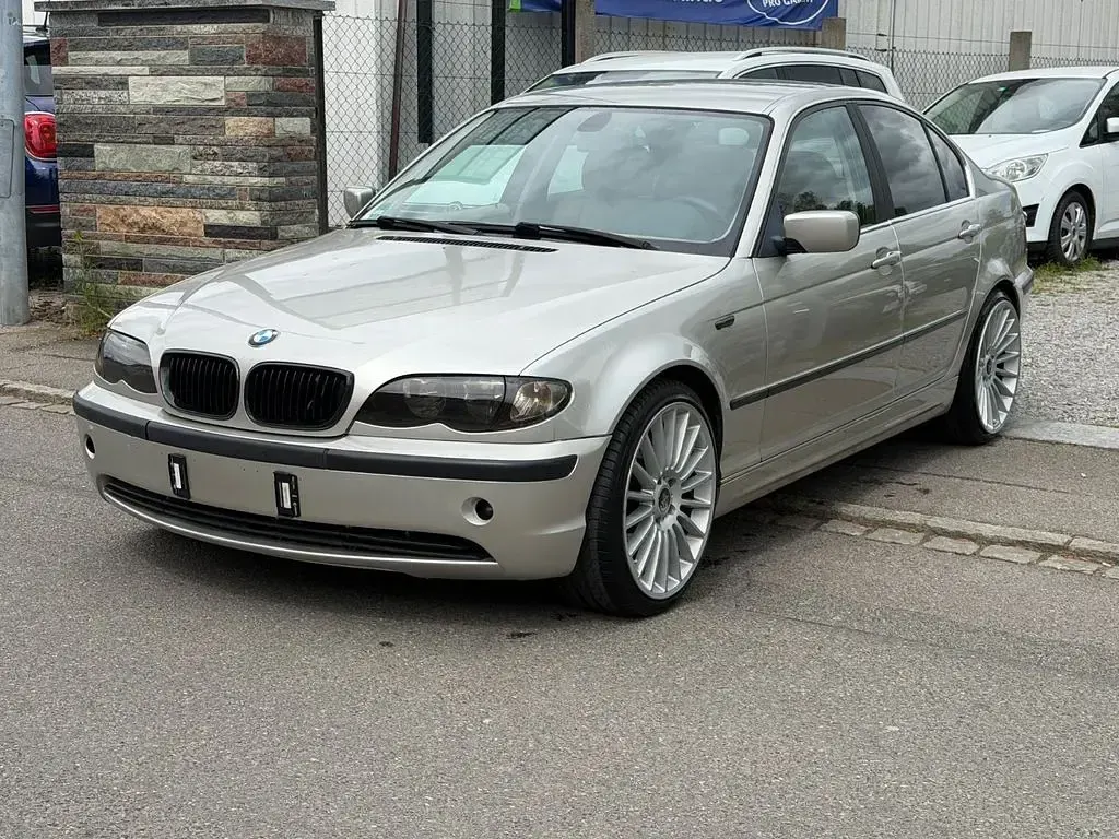 Gebraucht BMW 325 192 PS (141 kW) 2004 Limousine