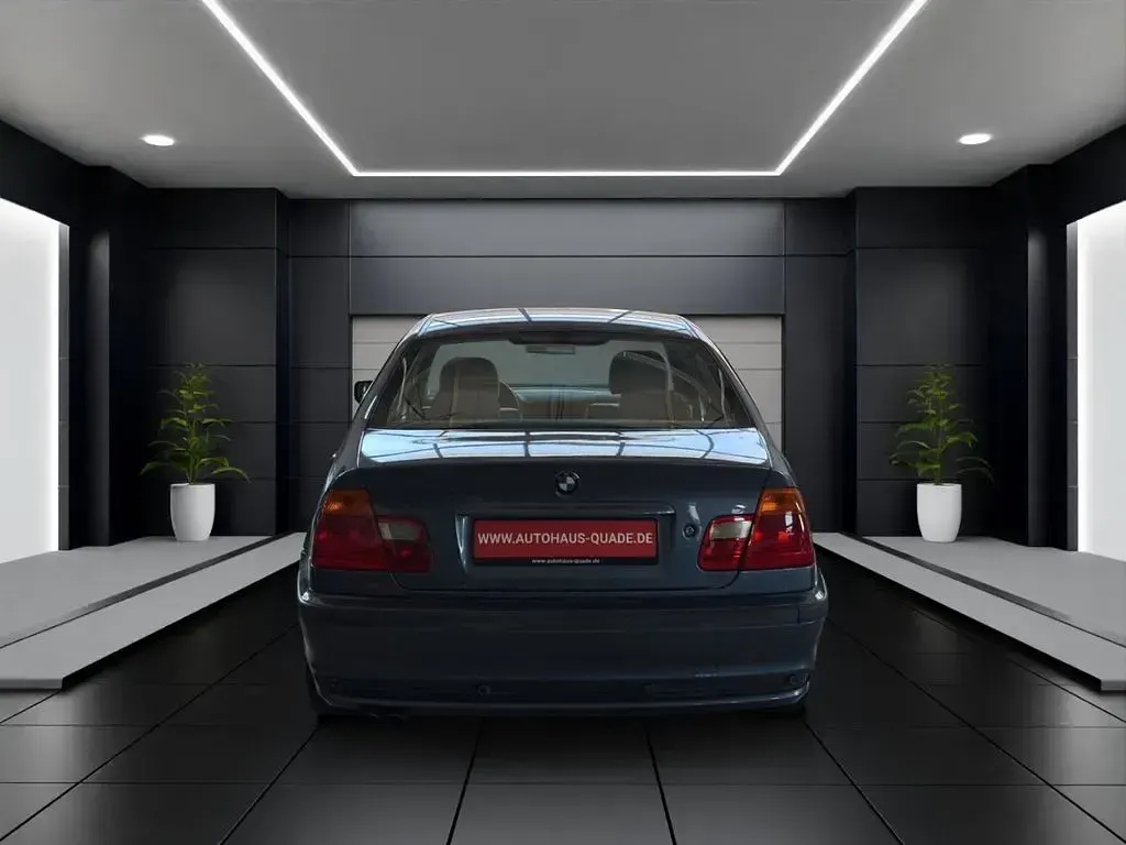 Gebraucht BMW 320 150 PS (110 kW) 1998 Blau Limousine