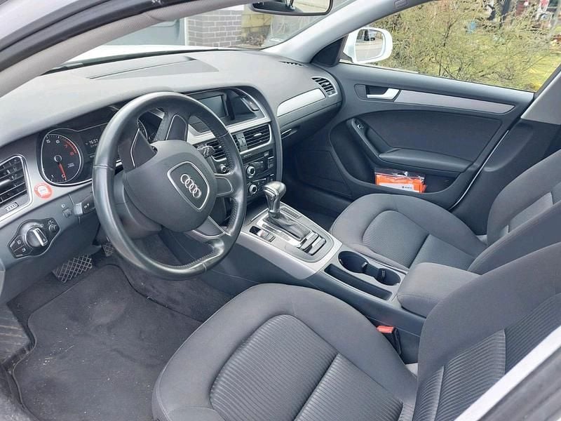 Gebraucht Audi A4 120 PS (88 kW) 2014 Weiß Kombi