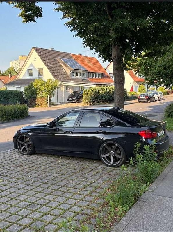 Gebraucht BMW 330 Performance 258 PS (189 kW) 2013 Schwarz Limousine