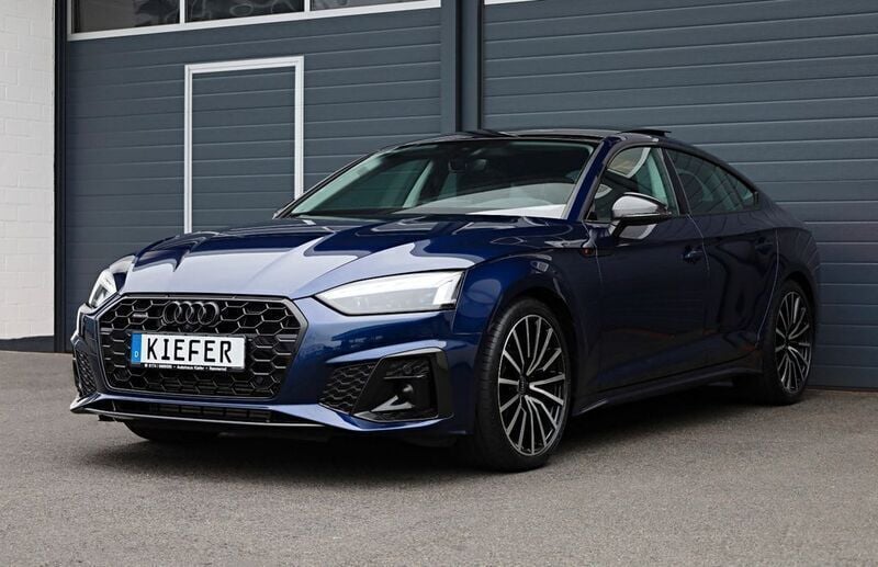 Navarra blue metallic Gebraucht 2022 Audi A5 Sportback Sport Limousine | 33.950 € (Superpreis) - Bild 1/4
