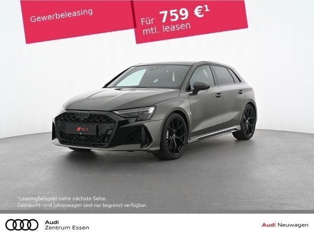 Sandbeige perleffekt individ Neu 2025 Audi RS3 Sportback Advanced Kleinwagen | 78.880 € (Teuer) - Bild 1/4