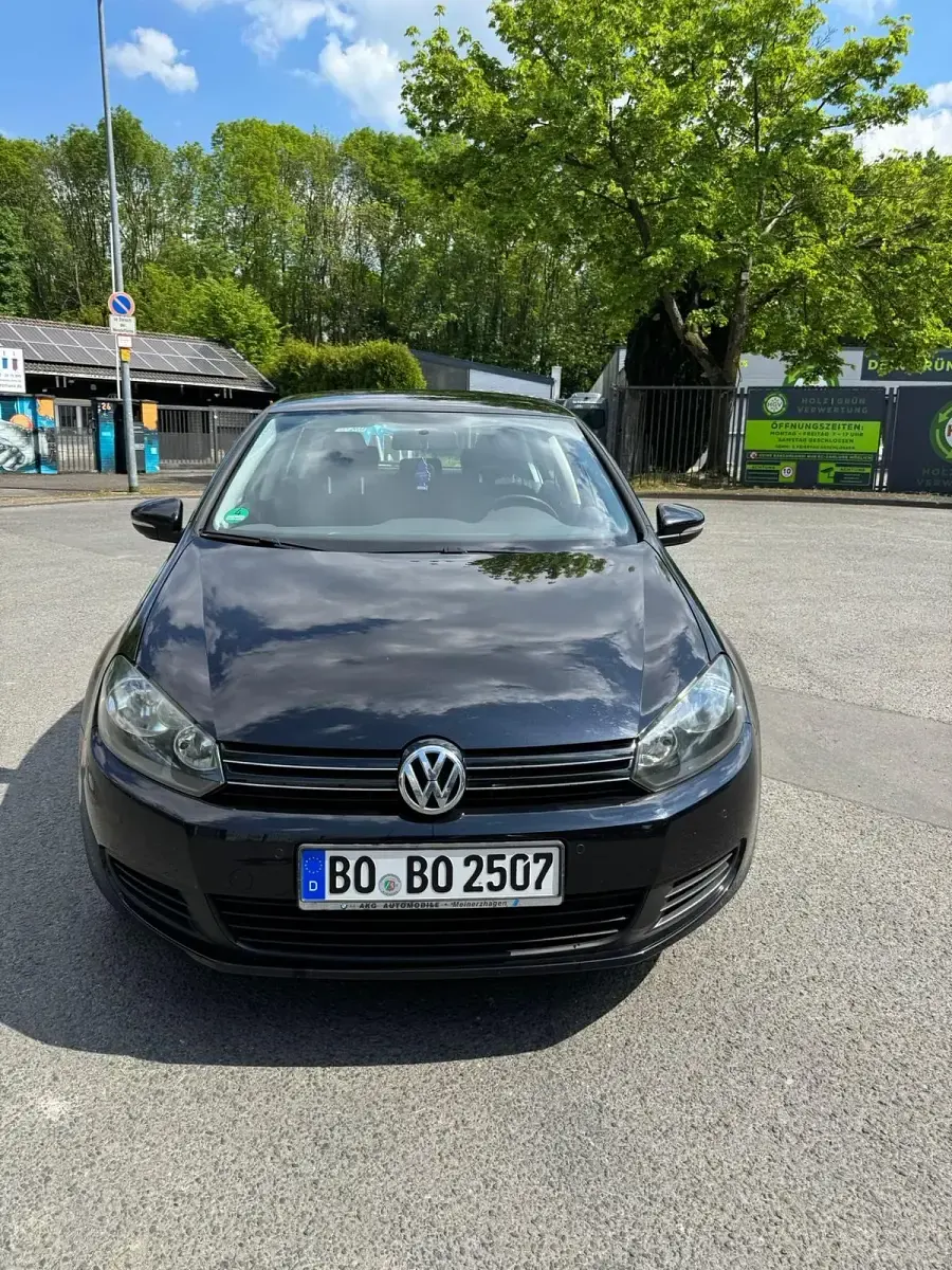Gebraucht VW Golf VI 122 PS (89 kW) 2011 Schwarz Kleinwagen