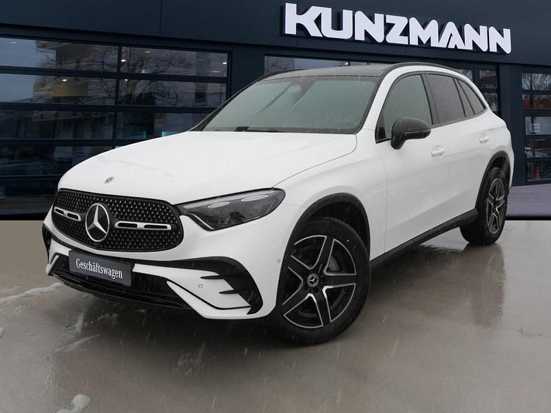 Gebraucht Mercedes GLC300 AMG 269 PS (197 kW) 2026 Weiß SUV