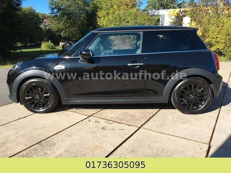 Gebraucht Mini ONE 102 PS (75 kW) 2019 Schwarz Kleinwagen