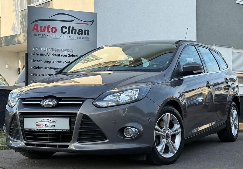 Gebraucht Ford Focus Champions Edition 116 PS (85 kW) 2012 Braun Kombi