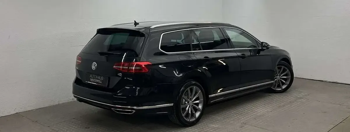 Gebraucht VW Passat R-line 220 PS (161 kW) 2018 Schwarz Kombi