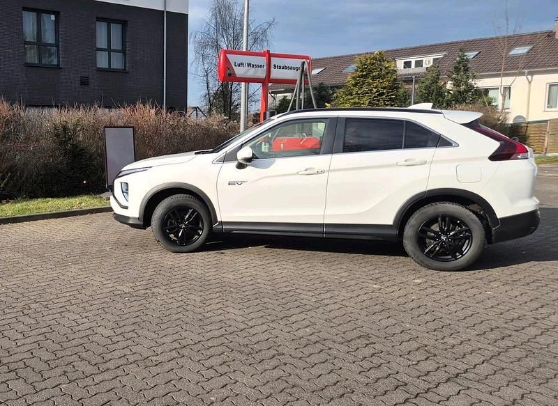 Gebraucht Mitsubishi Eclipse Cross 98 PS (72 kW) 2022 Weiß SUV