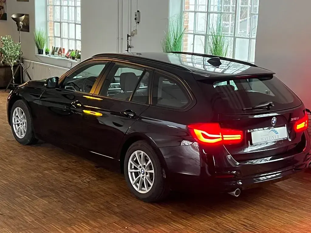 Gebraucht BMW 318 150 PS (110 kW) 2019 Schwarz Kombi