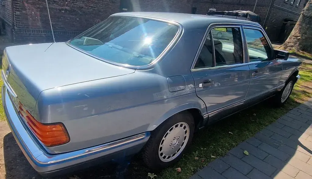 Gebraucht Mercedes S260 SE 160 PS (117 kW) 1989 Blau Limousine