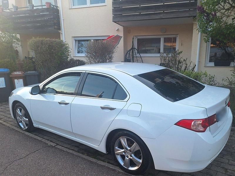 Gebraucht Honda Accord Executive 156 PS (114 kW) 2013 Weiß Kombi