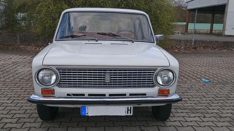 Gebraucht Lada 1200 60 PS (44 kW) 1983 Weiß Limousine
