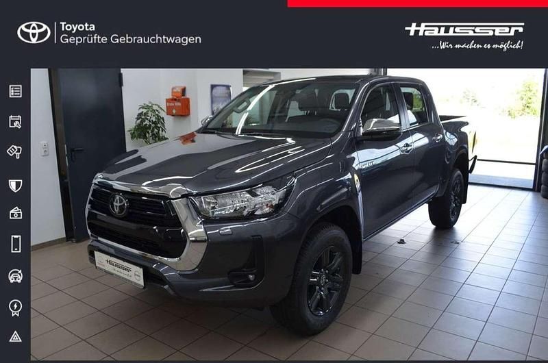 Marlingrau metallic Neu 2025 Toyota HiLux Comfort Abholung | 54.840 € (Fairer Preis) - Bild 1/4