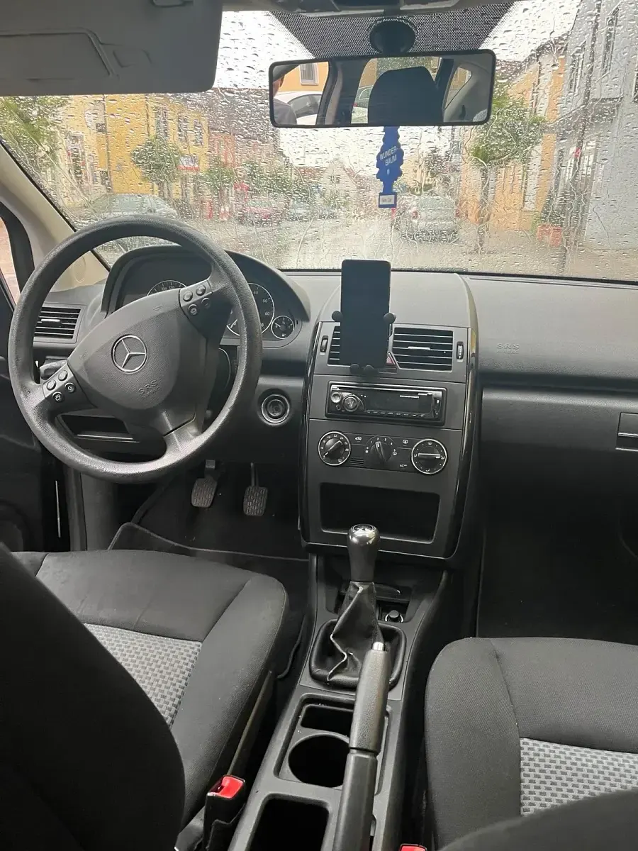 Używany Mercedes A170 69 KM (50 kW) 2004 Czarny Hatchback