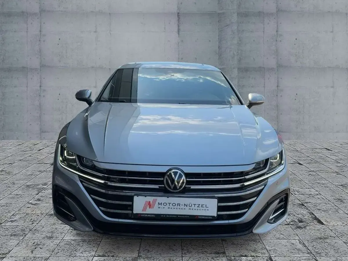 Gebraucht VW Arteon R-line 200 PS (147 kW) 2024 Pyritsilber metallic Kombi