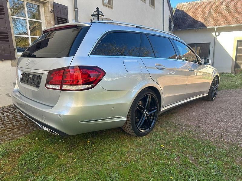 Usata Mercedes E250 204 CV (150 kW) 2015 Argento Station wagon