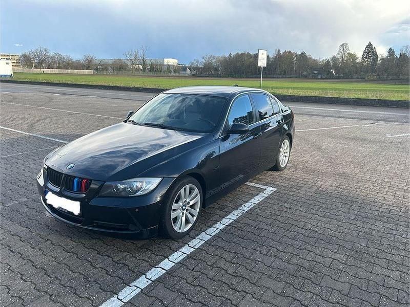 Schwarz Gebraucht 2007 BMW 325 Limousine | 9.000 € (Etwas zu teuer) - Bild 1/4
