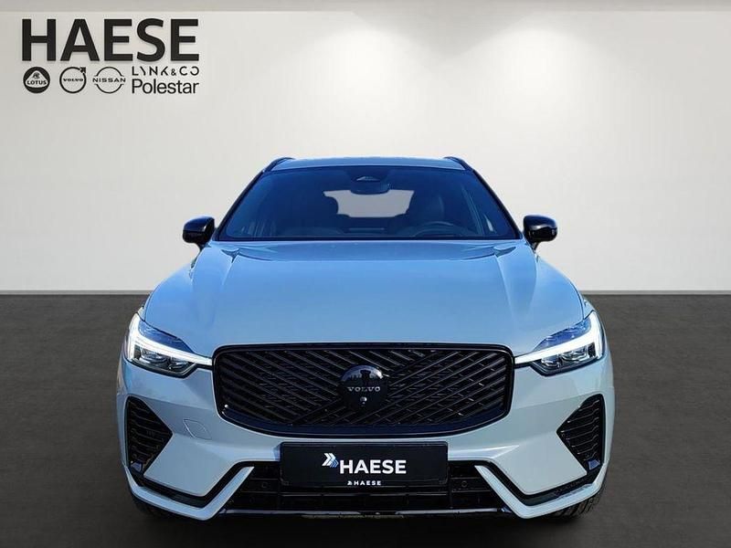 Neu Volvo XC60 Plus 455 PS (334 kW) 2025 Grau SUV