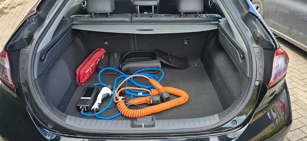 Gebraucht Hyundai Ioniq Premium 88 kW (120 PS) 2019 Schwarz Kleinwagen