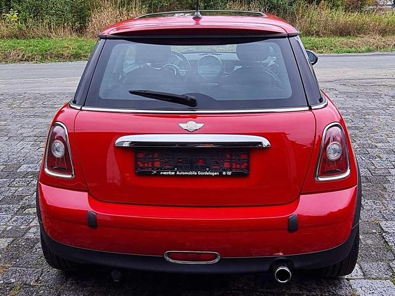 Usata Mini Cooper 120 CV (88 kW) 2007 Rosso Utilitaria