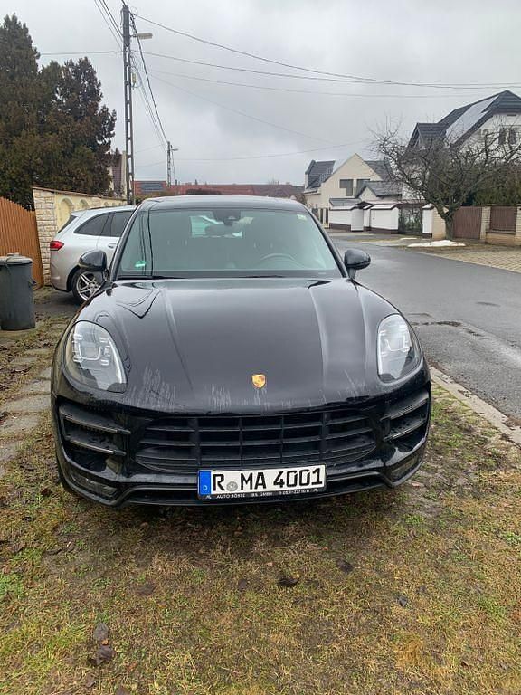 Gebraucht 2018 Porsche Macan Turbo Sport SUV | 38.900 € (Fairer Preis) - Bild 1/4