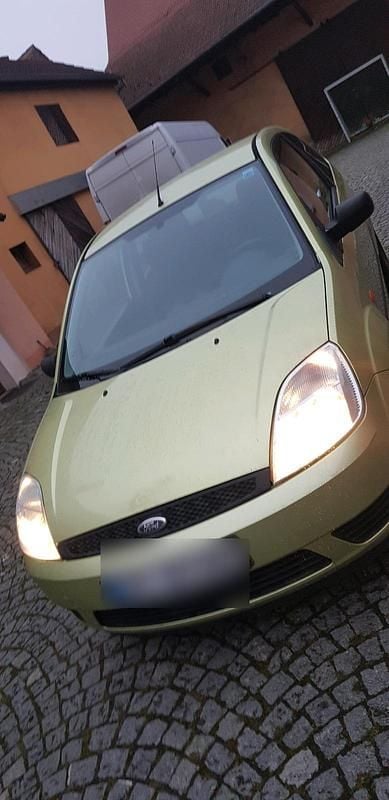 Gebraucht Ford Fiesta 75 PS (55 kW) 2005 Gelb Kleinwagen