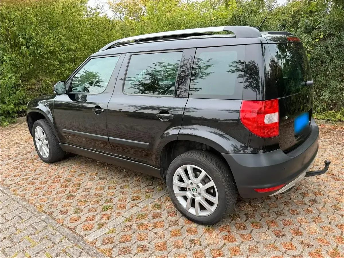 Gebraucht Skoda Yeti 122 PS (89 kW) 2011 Schwarz SUV
