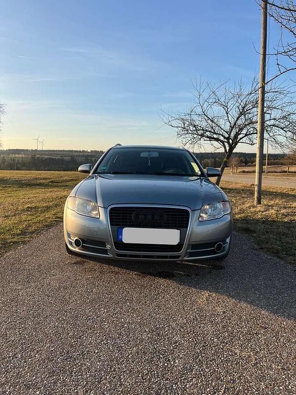 Silber Gebraucht 2006 Audi A4 Ambiente Kombi | 5.000 € (Teuer) - Bild 1/4