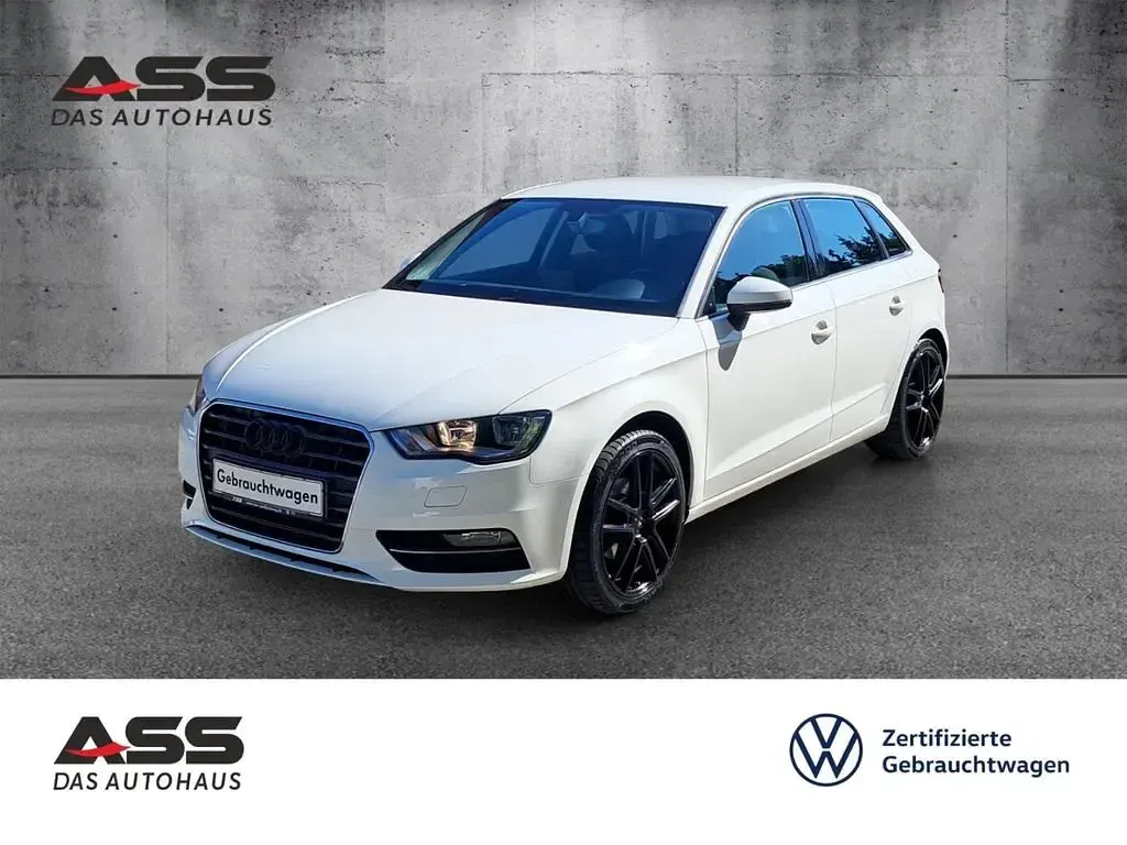 Gebraucht Audi A3 Attraction 122 PS (89 kW) 2014 Limousine