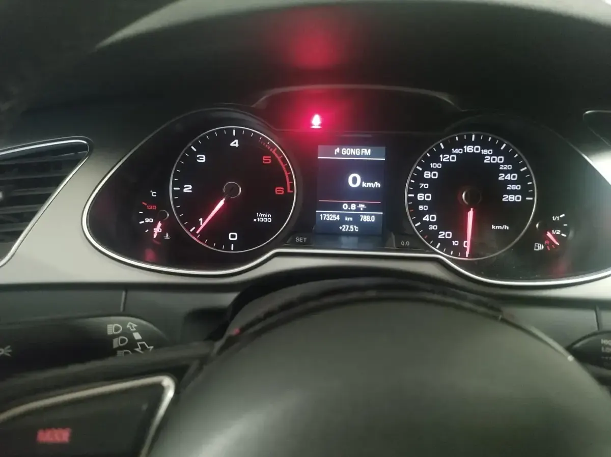 Gebraucht Audi A4 190 PS (139 kW) 2014 Schwarz Kombi