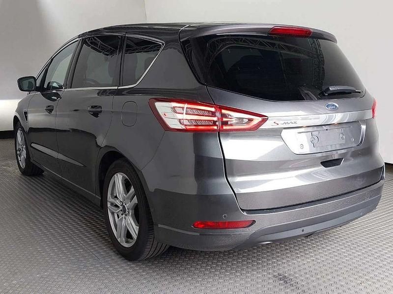 Gebraucht Ford S-MAX Titanium 150 PS (110 kW) 2017 Magnetic Van / Kleinbus