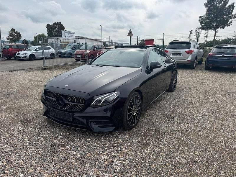 Gebraucht Mercedes E300 AMG 245 PS (180 kW) 2017 Schwarz Coupé